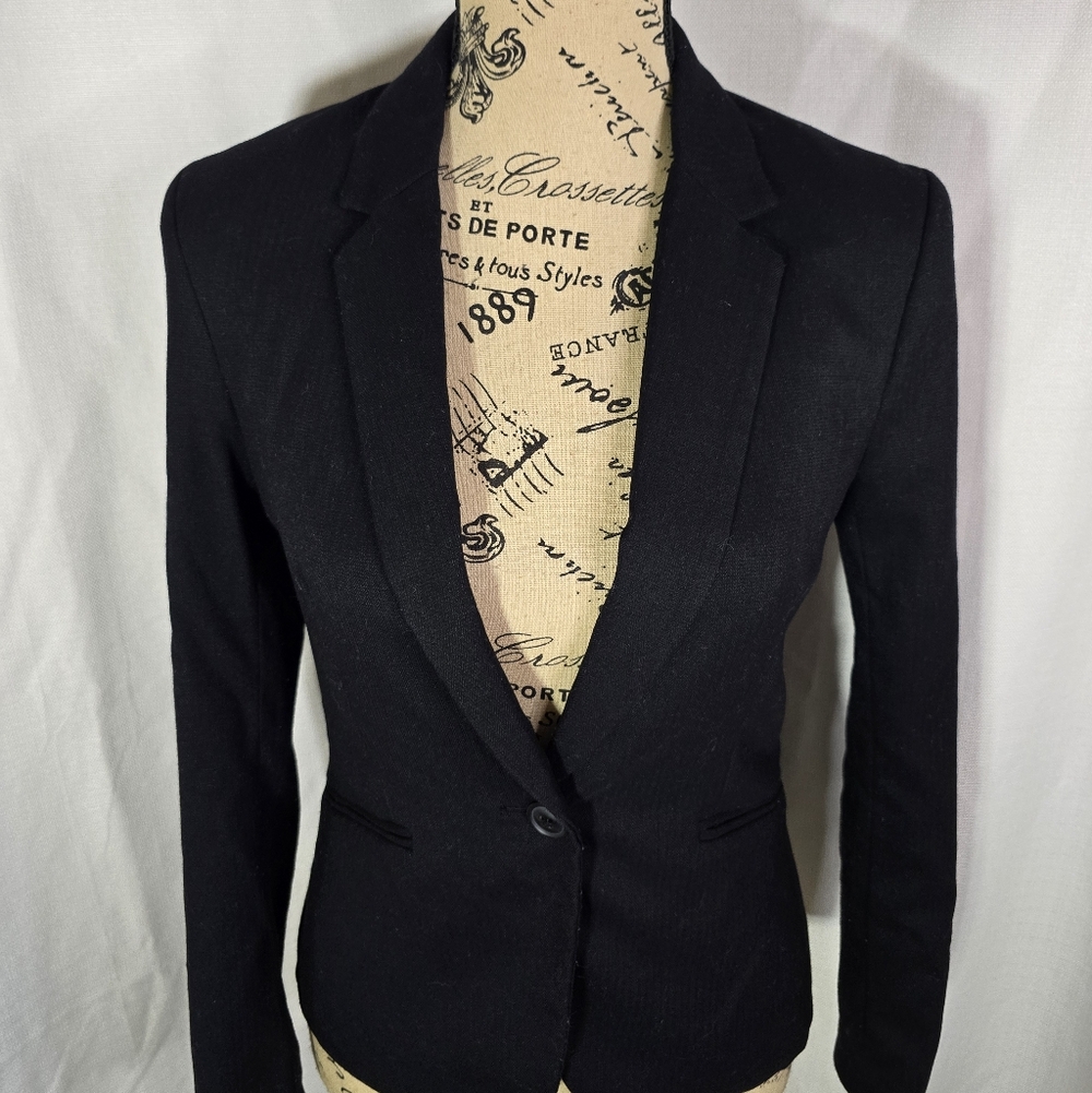 H&M Blazer - Picture 2 of 9